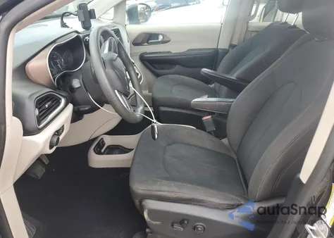 2017 Chrysler Pacifica Touring из США, поврежденный, VIN 2C4RC1DG3HR642936